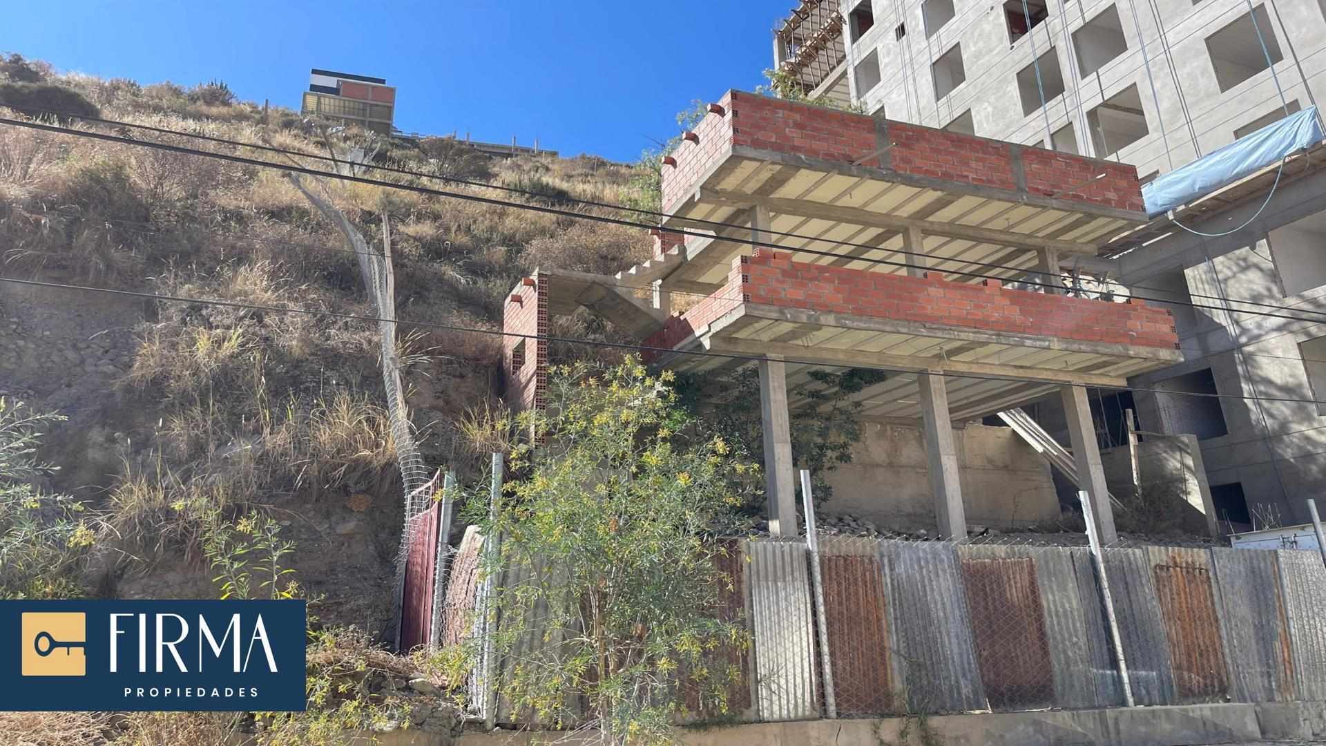 Terreno Zona de Irpavi, esquina calle Pedraza y 18 de Irpavi  Foto 4