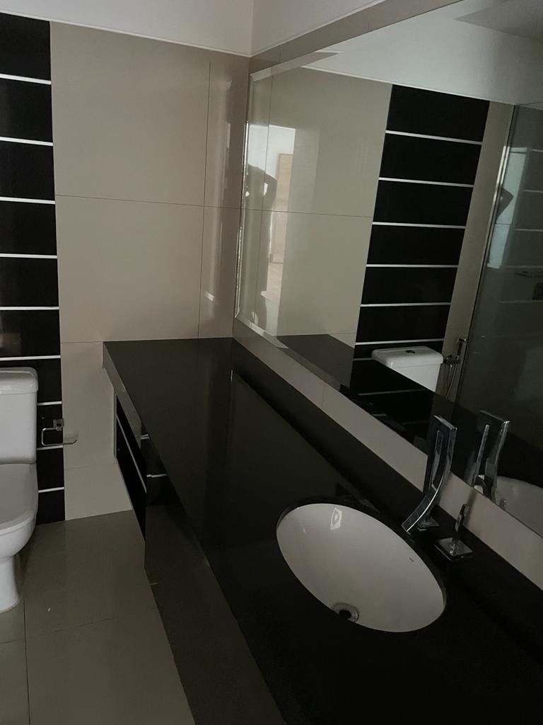 En Alquiler a $us 1,000 Foto 10