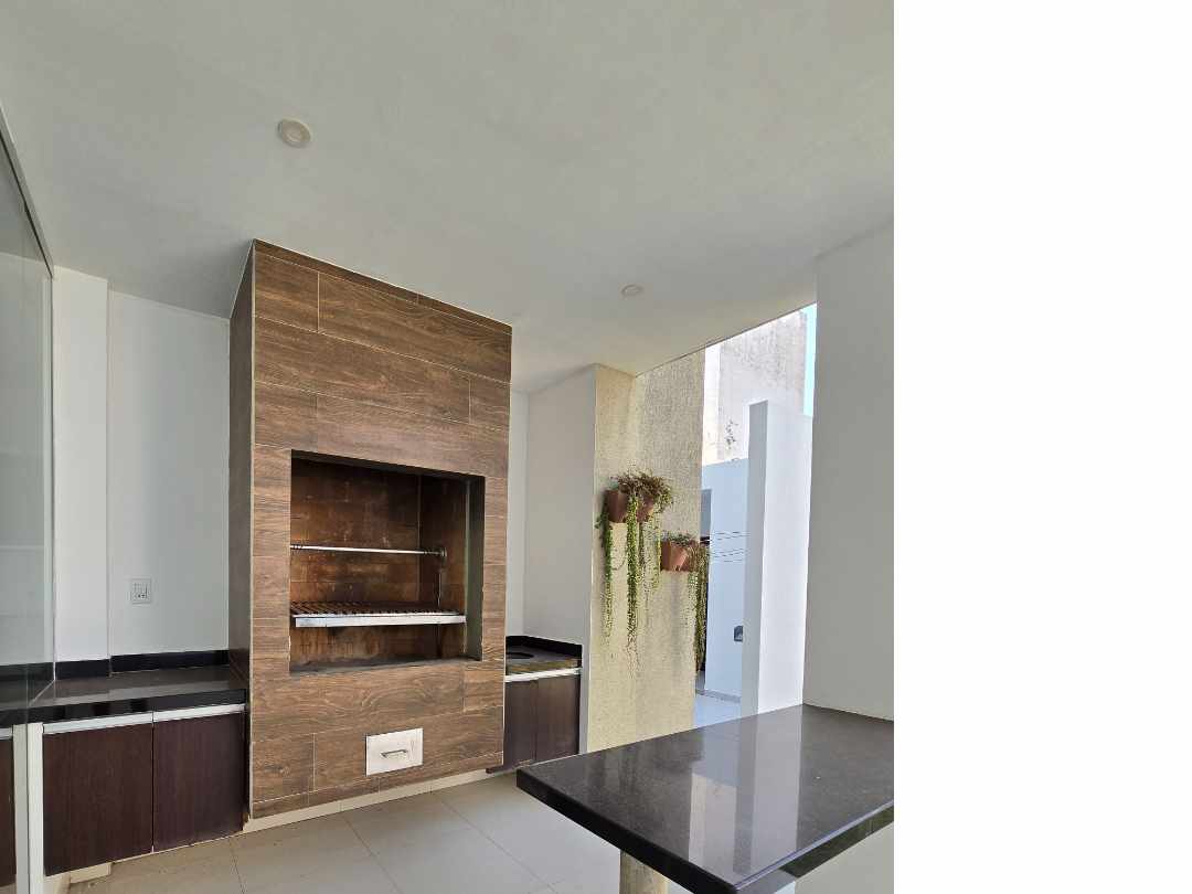 Casa en Entre 8vo y 9no anillo Norte en Santa Cruz de la Sierra 3 dormitorios 4 baños 3 parqueos Foto 25