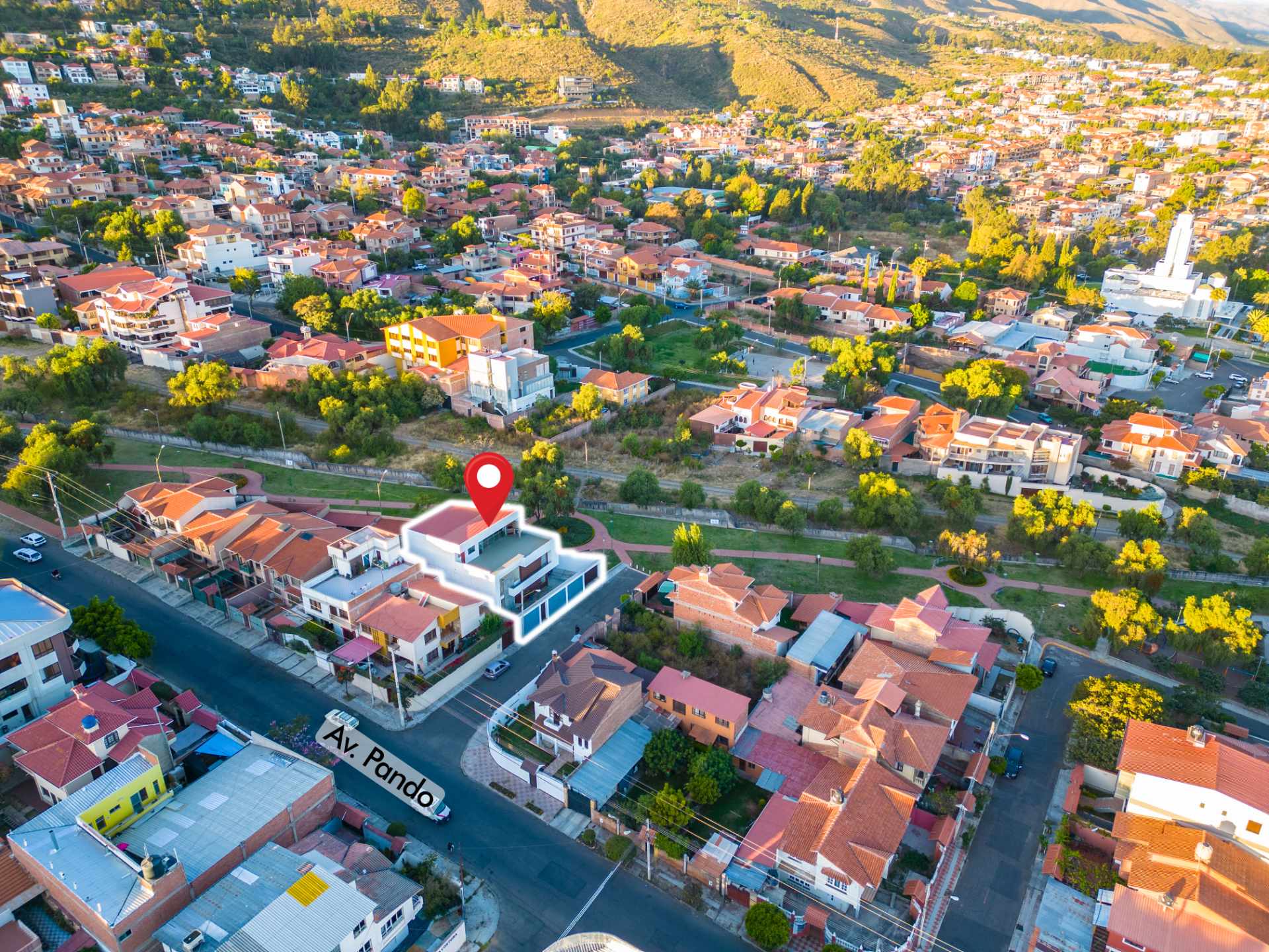 Casa Calle Begonia entre Av. Pando y Trinitaria Foto 6