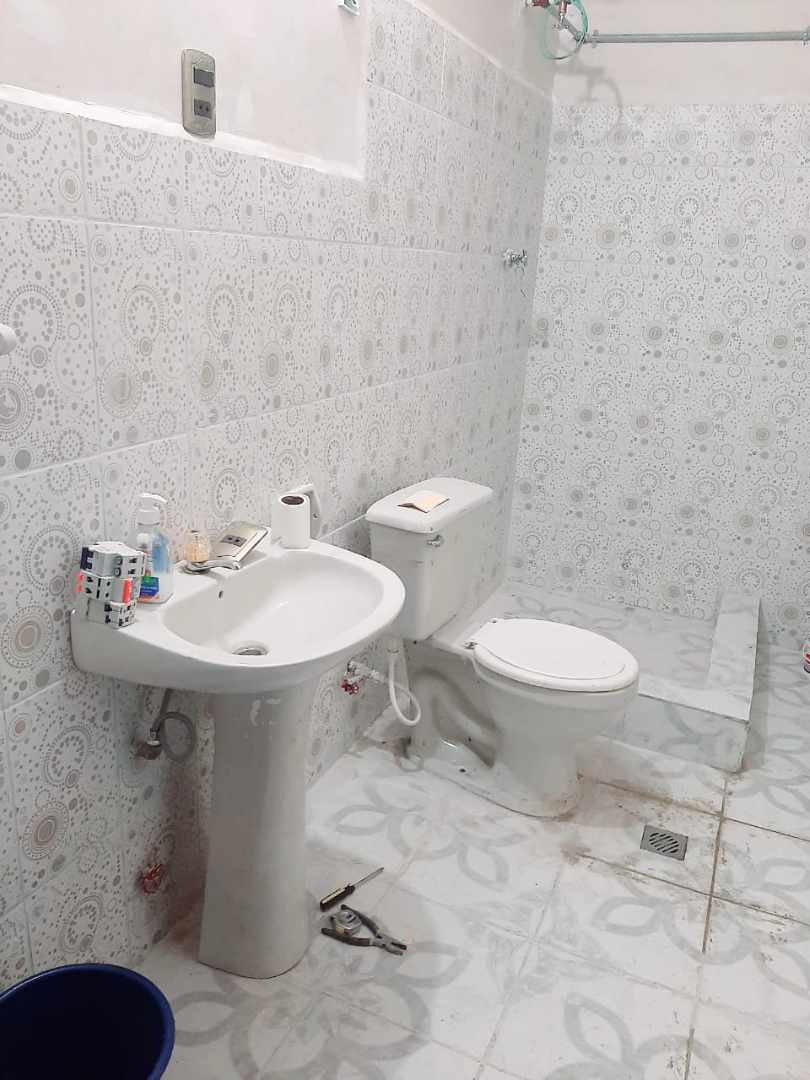 Local comercial en AnticréticoZona pampahasi Av. Circunvalación A Nro 81 Foto 2