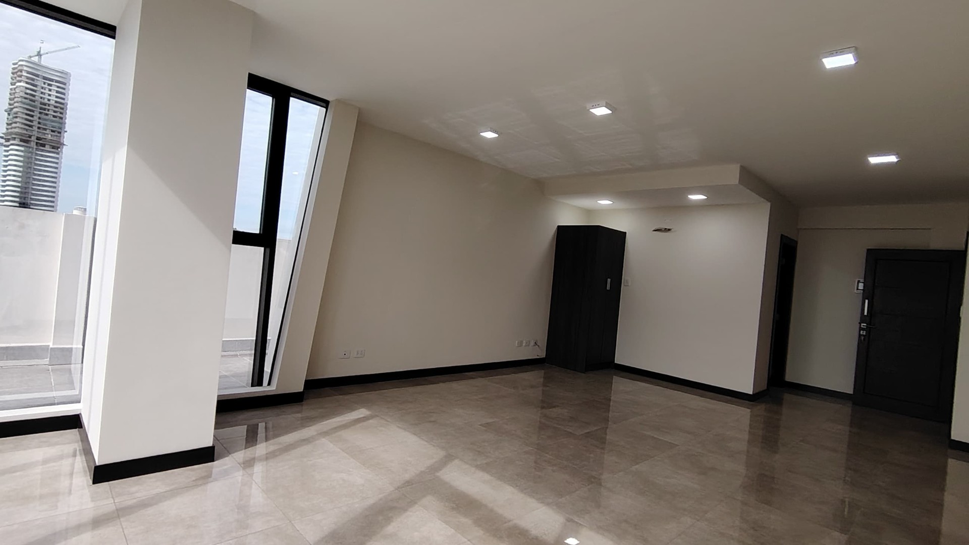 Oficina Av beni entre 2do y 3er anillo  Foto 2