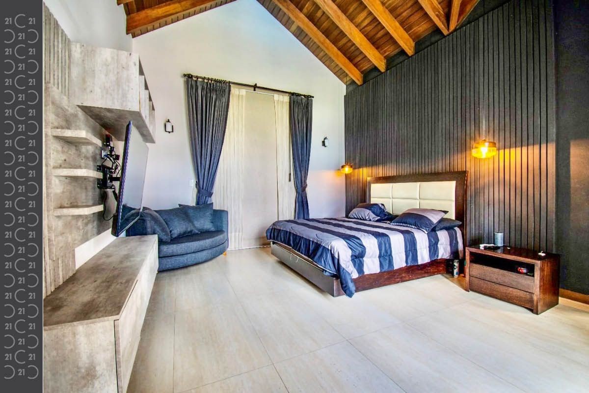 En Venta a $us 1,200,000 Foto 5