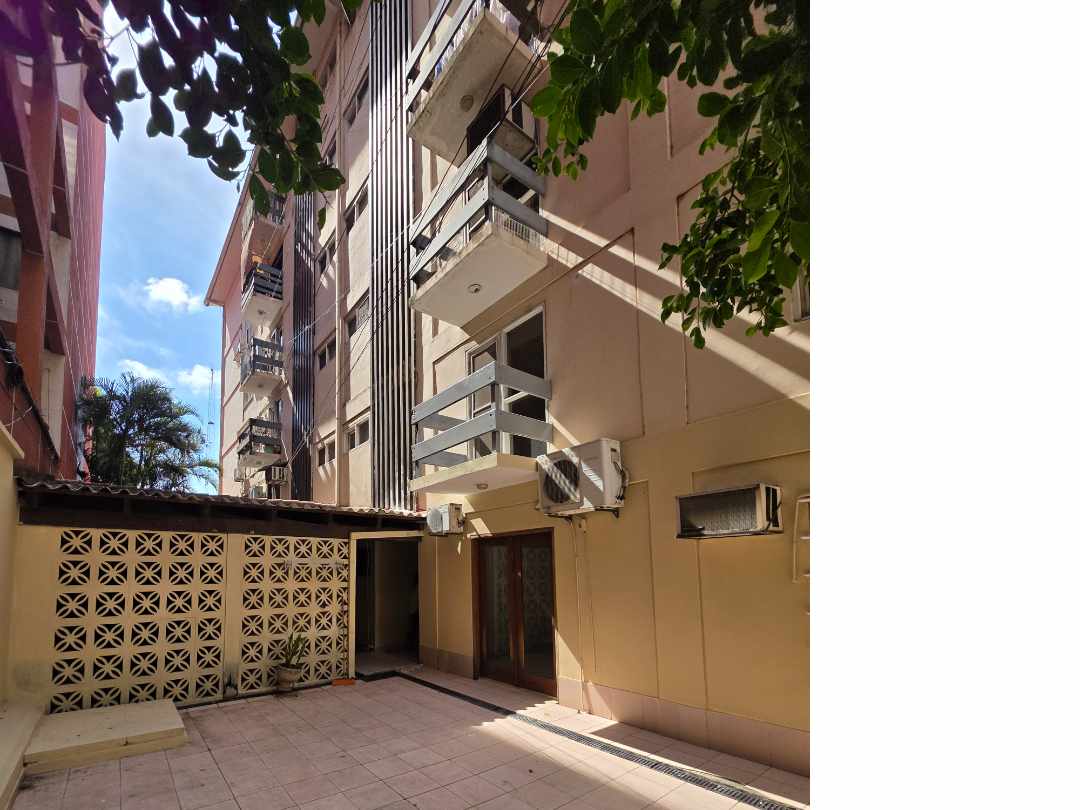 Departamento en Entre 1er y 2do anillo Oeste en Santa Cruz de la Sierra 3 dormitorios 2 baños 1 parqueos Foto 3