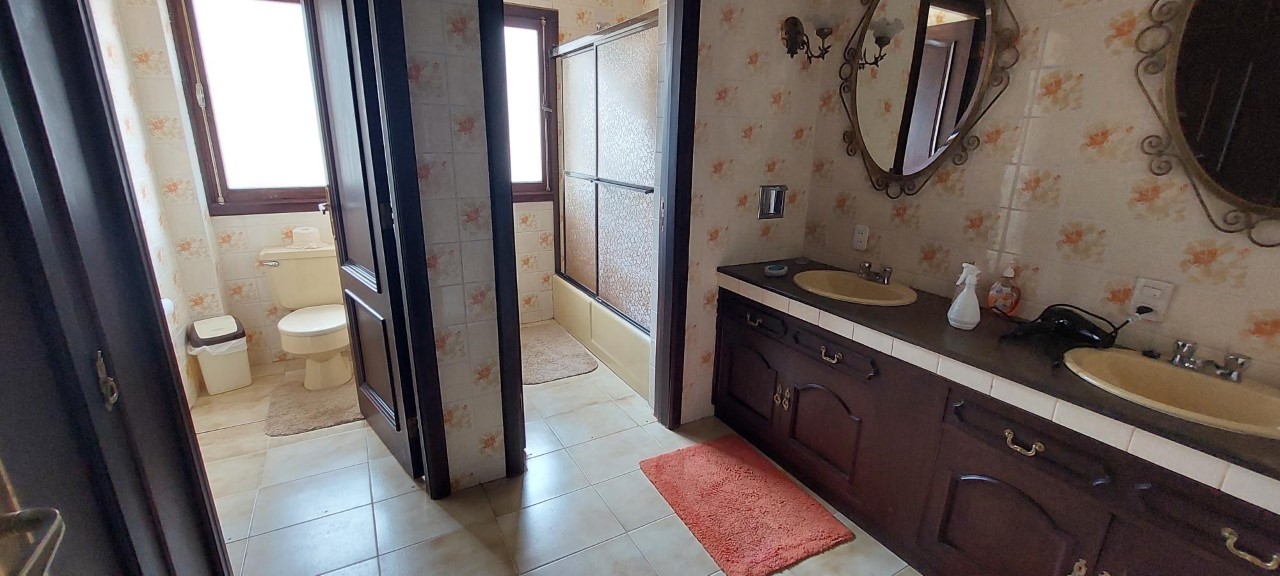 Casa en VentaACHUMANI CALLE 22, LINDA CASA EN VENTA 4 dormitorios 4 baños 3 parqueos Foto 7