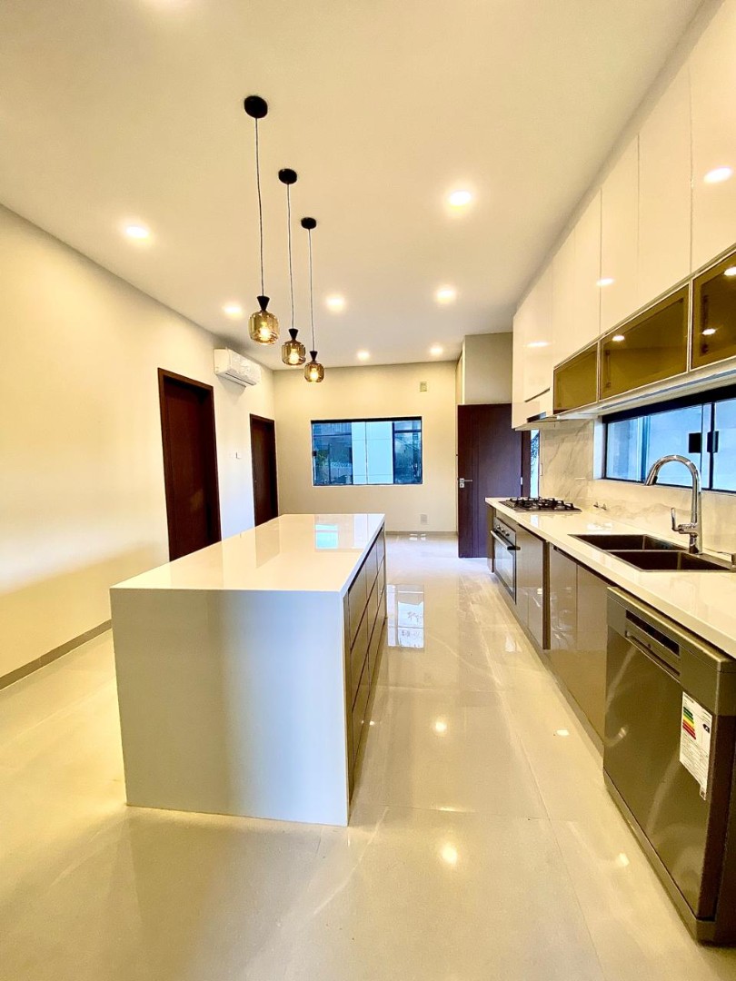 En Venta a $us 750,000 Foto 4