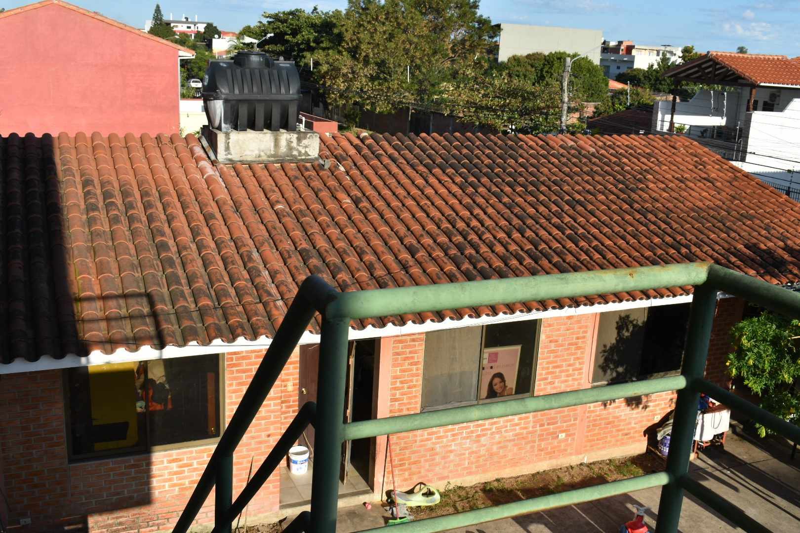 Galpón en VentaGalpón EN VENTA O ALQUILER  de 2 plantas con Montacargas  
Av. Sudamericana # 4035 esq, calle Lincold UV, 91 M/ 6 Zona sudeste 
      Foto 8