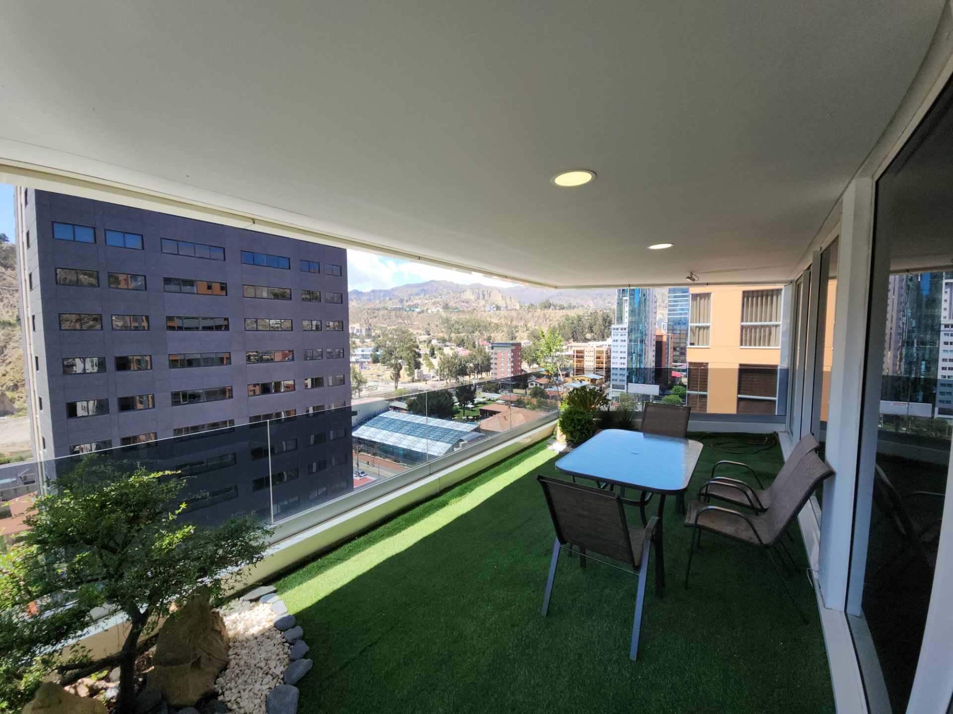 Departamento en Calacoto en La Paz 3 dormitorios 5 baños 1 parqueos Foto 20