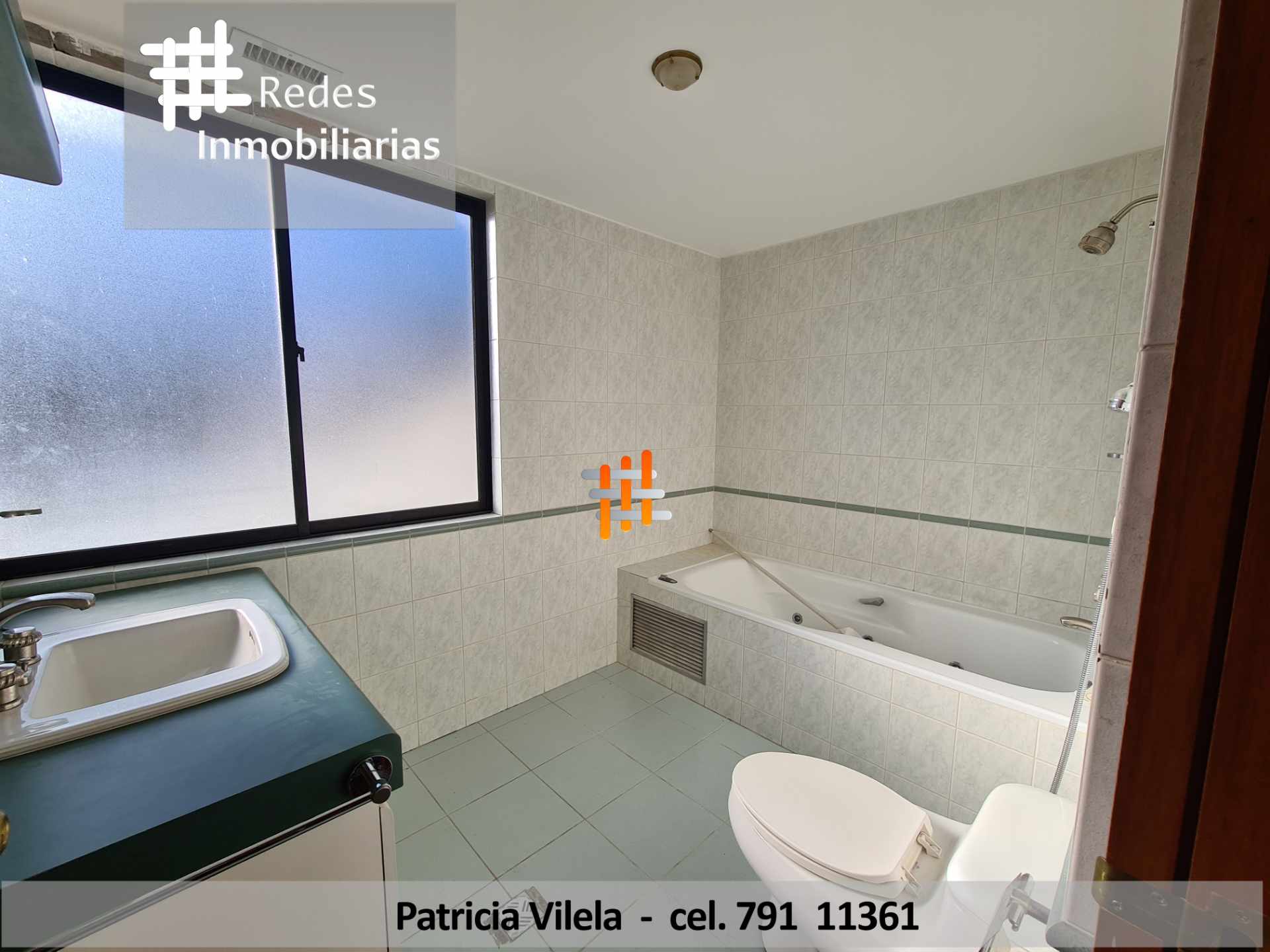 Departamento DEPARTAMENTO EN VENTA ACHUMANI SUPER GRANDE MUY ELEGANTE 
 Foto 12