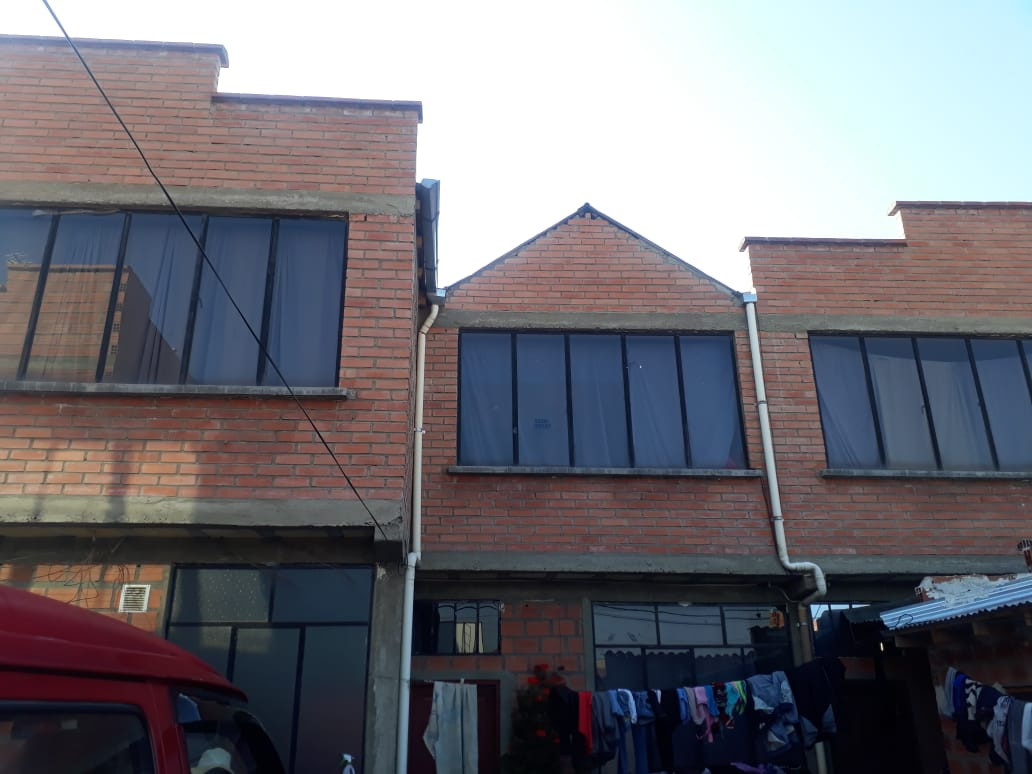 Casa en Villa Adela en El Alto 7 dormitorios 1 baños  Foto 3