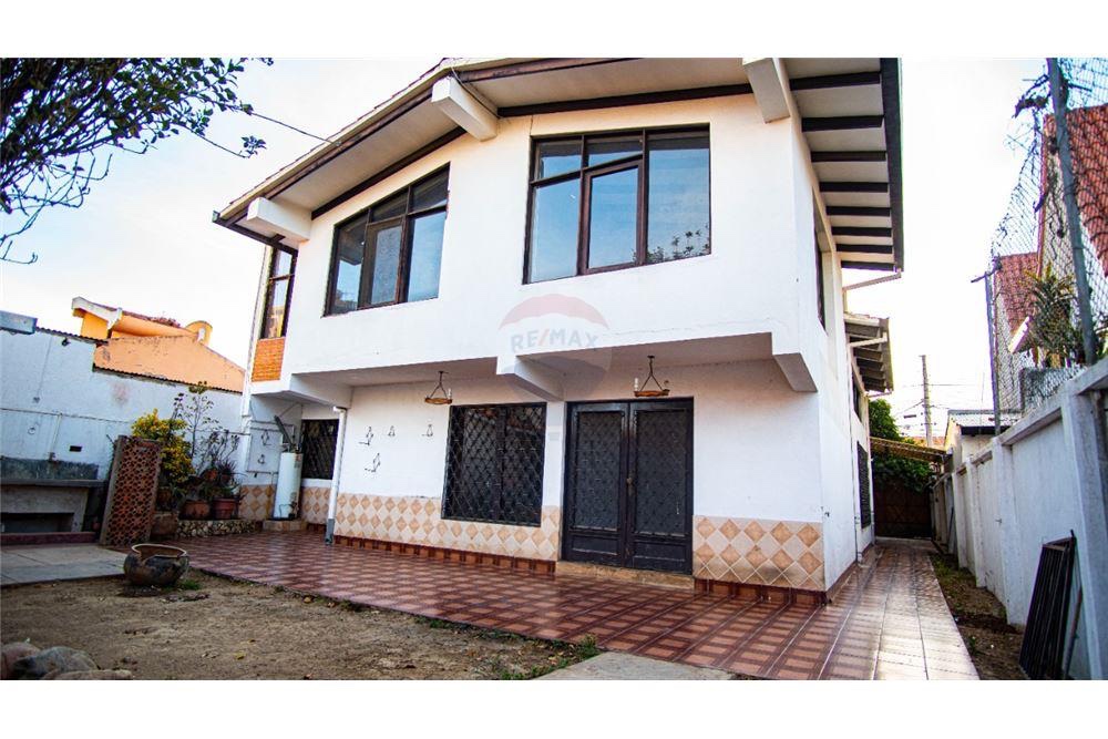 Casa en AlquilerCASA EN ALQUILER ZONA HIPODROMO 5 dormitorios 3 baños 2 parqueos Foto 4