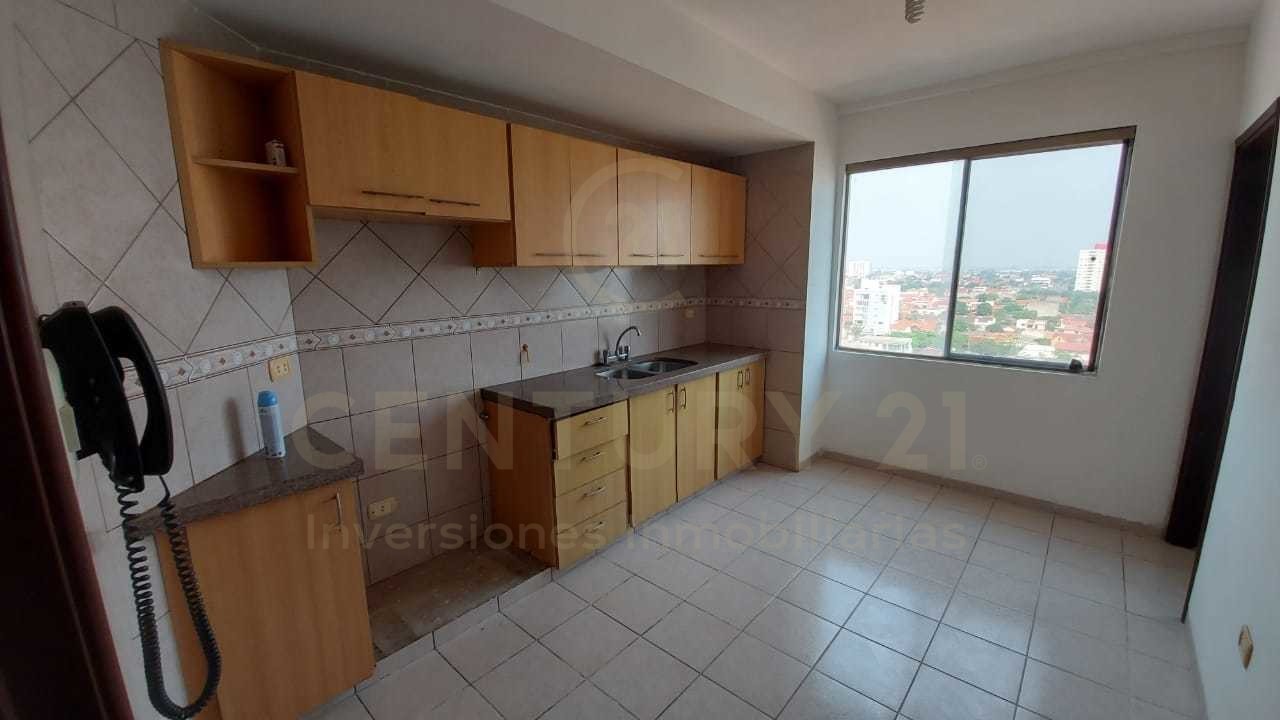 Departamento en Entre 4to y 5to anillo Norte en Santa Cruz de la Sierra 3 dormitorios 4 baños 1 parqueos Foto 7