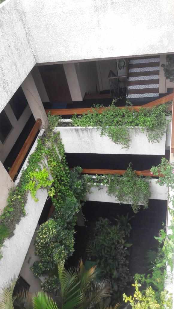 Edificio en VentaAv Piraí 5to anillo 13 dormitorios 10 baños  Foto 8