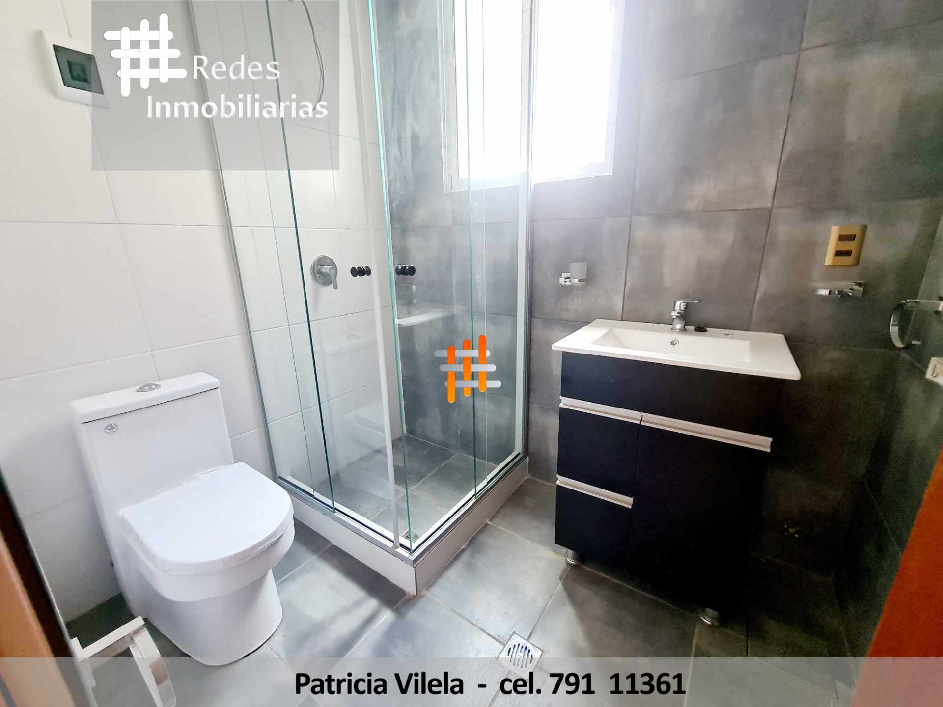 Casa en Achumani en La Paz 4 dormitorios 6 baños  Foto 17
