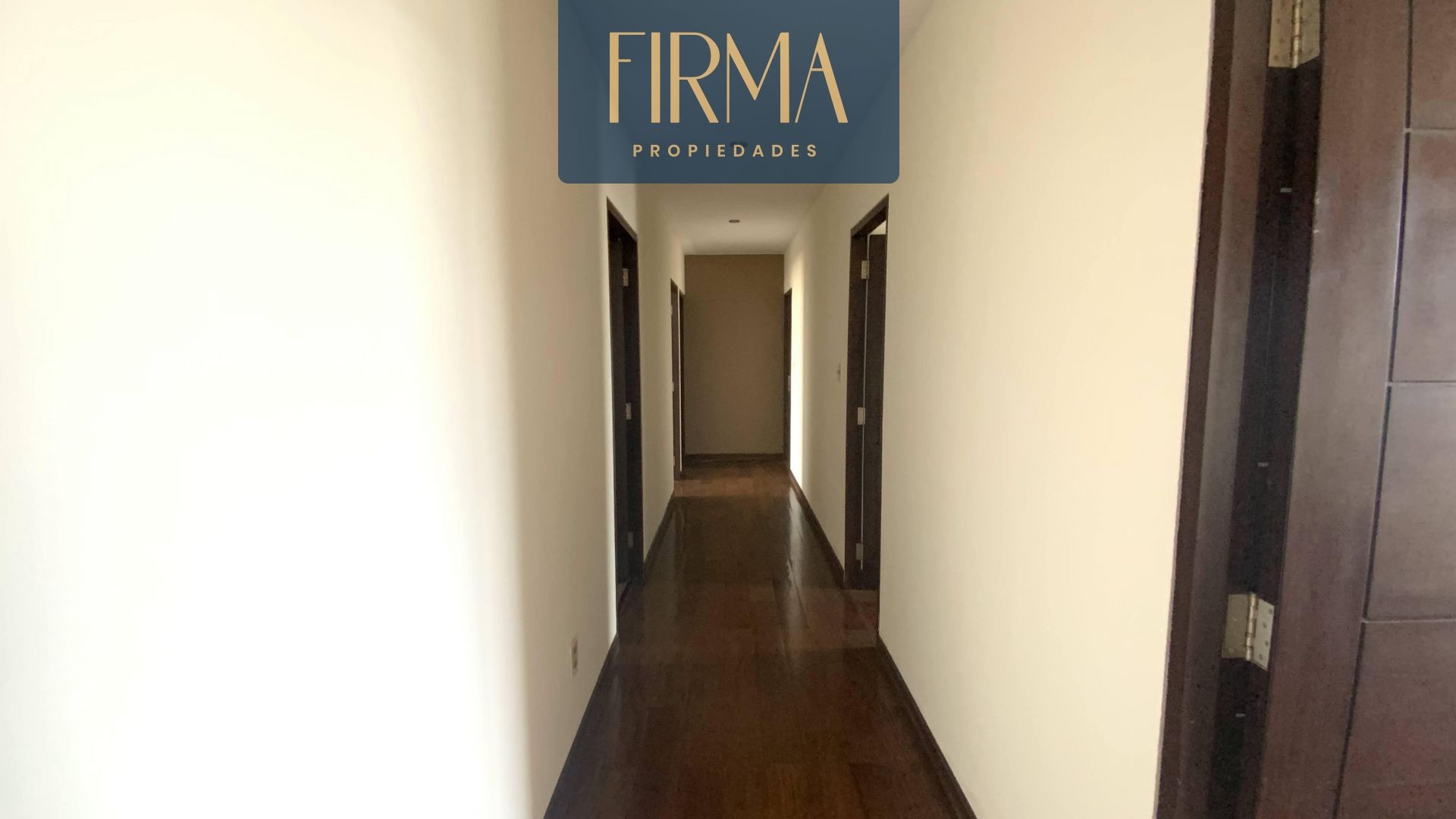 Departamento en El Pedregal en La Paz 3 dormitorios 3 baños 1 parqueos Foto 12