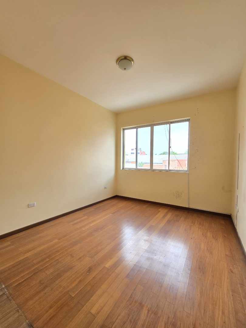 En Alquiler a Bs 3,500 Foto 4