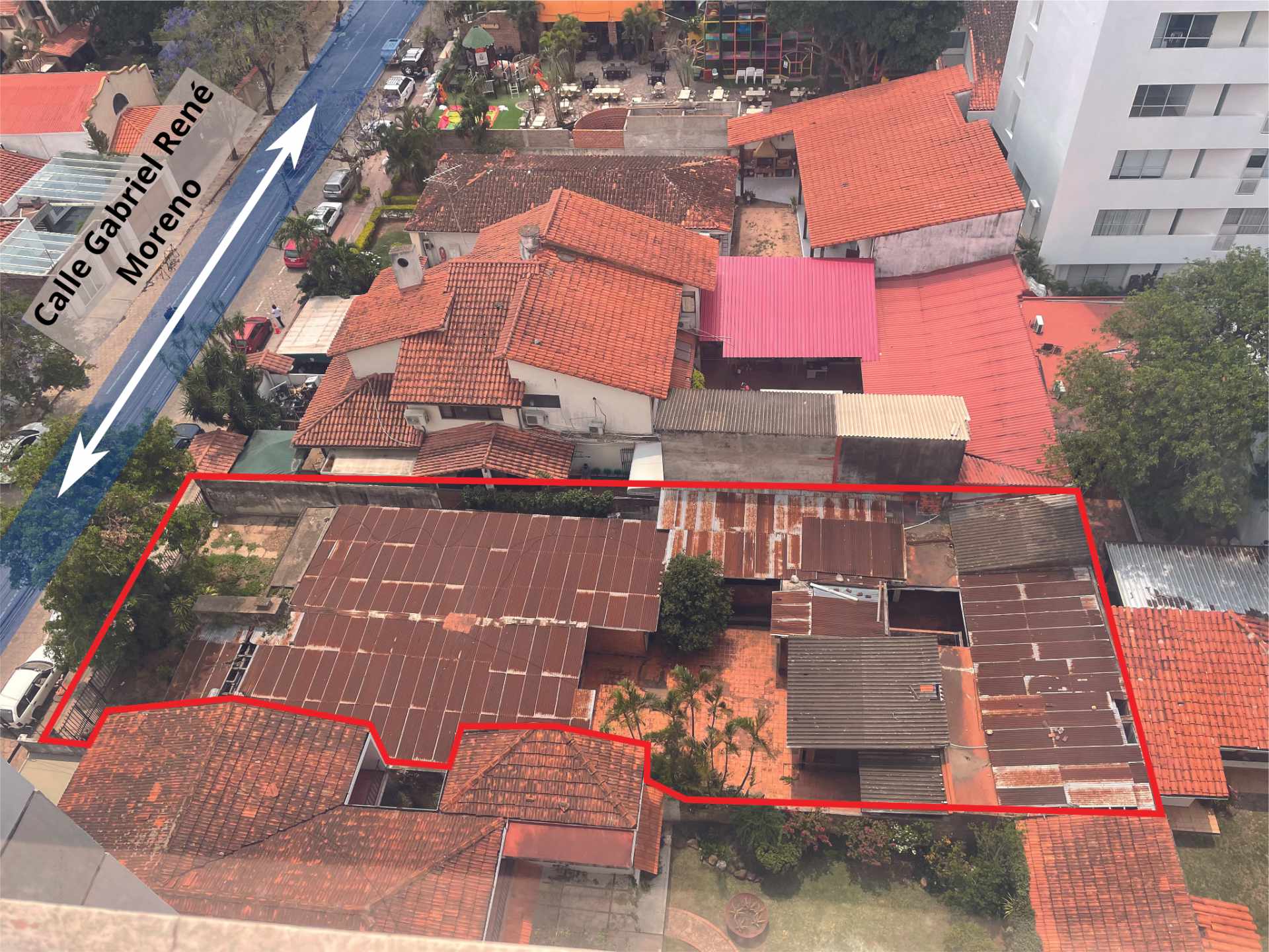 Terreno en VentaTerreno en Venta Zona Céntrica, Plaza Blacutt, con Ubicación Estratégica  Foto 5