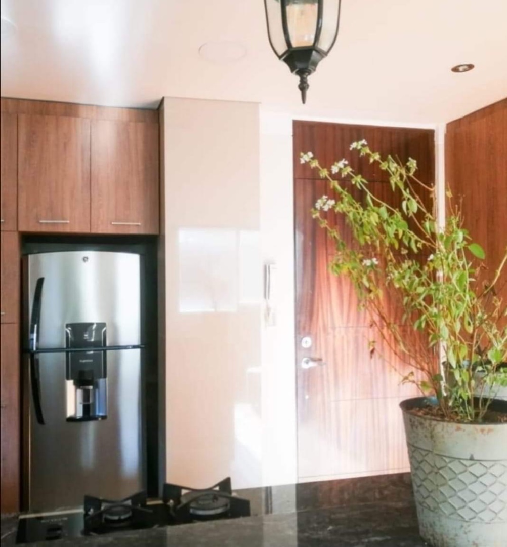 Departamento en Achumani en La Paz 2 dormitorios 2 baños 1 parqueos Foto 8