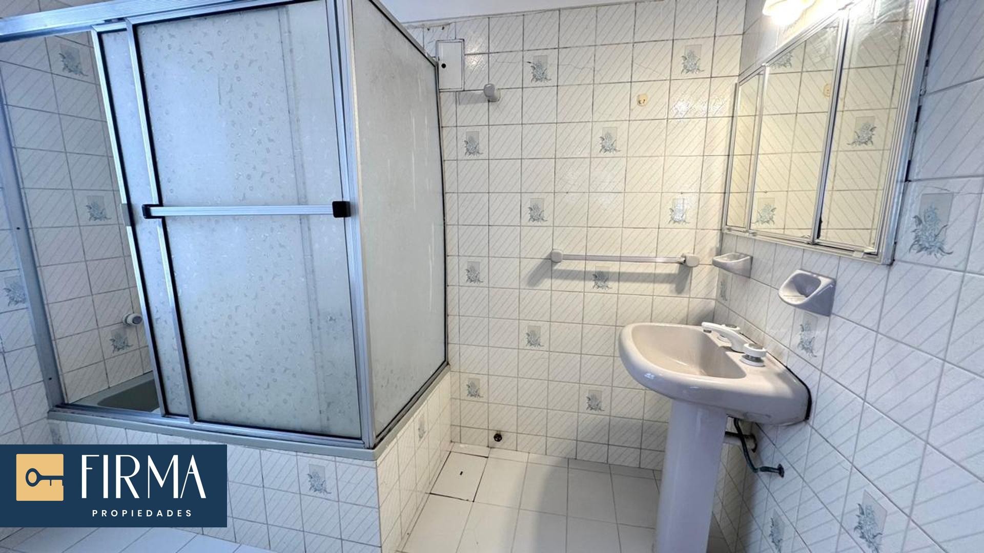 Casa en AlquilerCASA EN ALQUILER, MESETA DE ACHUMANI 4 dormitorios 4 baños 3 parqueos Foto 11