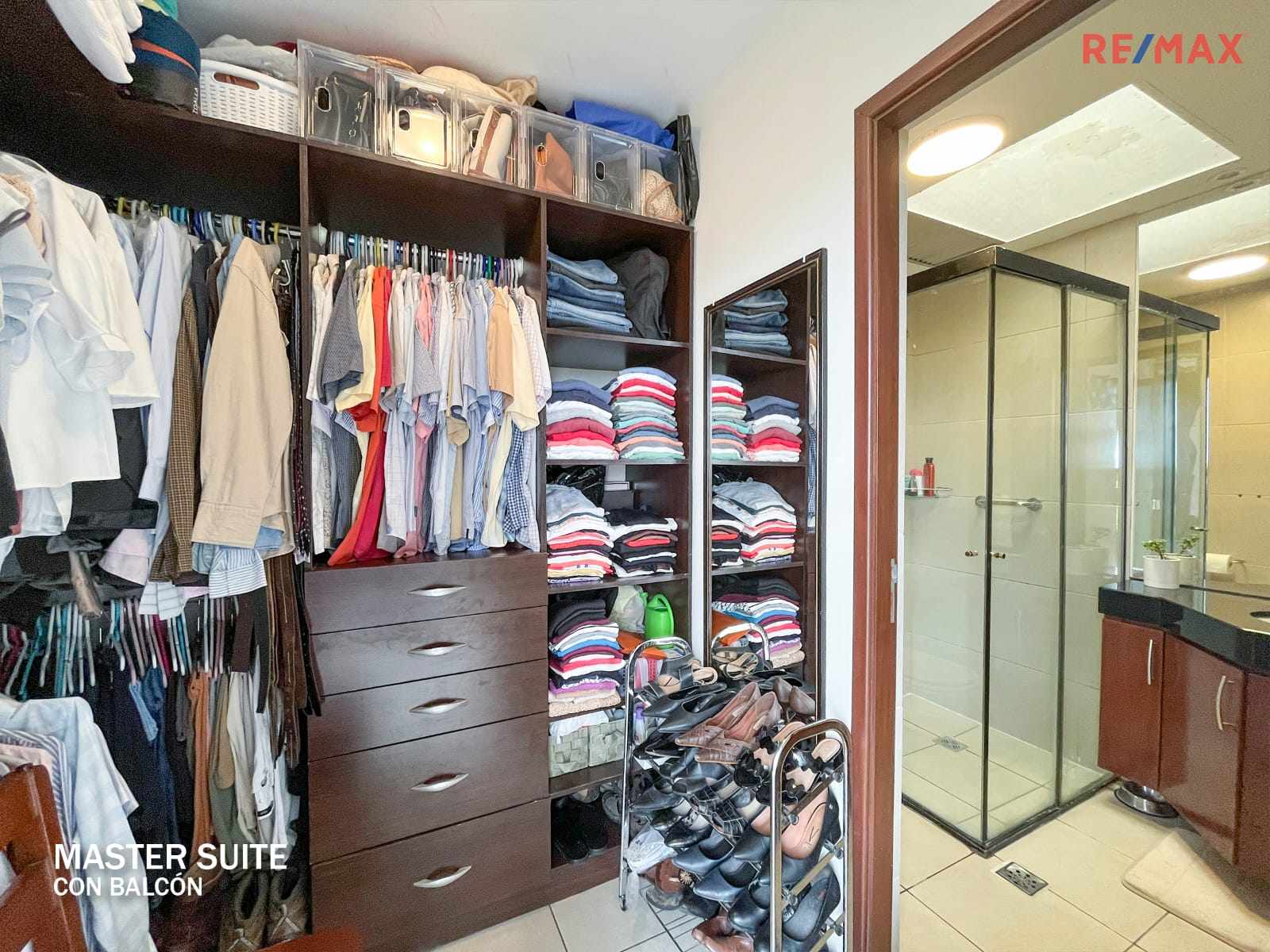 Departamento en VentaCONDOMINIO MACORORÓ IV 3 dormitorios 4 baños 1 parqueos Foto 23