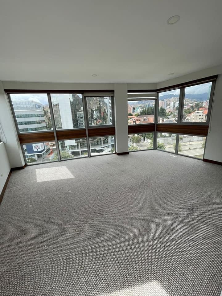 En Alquiler a $us 1,500 Foto 14