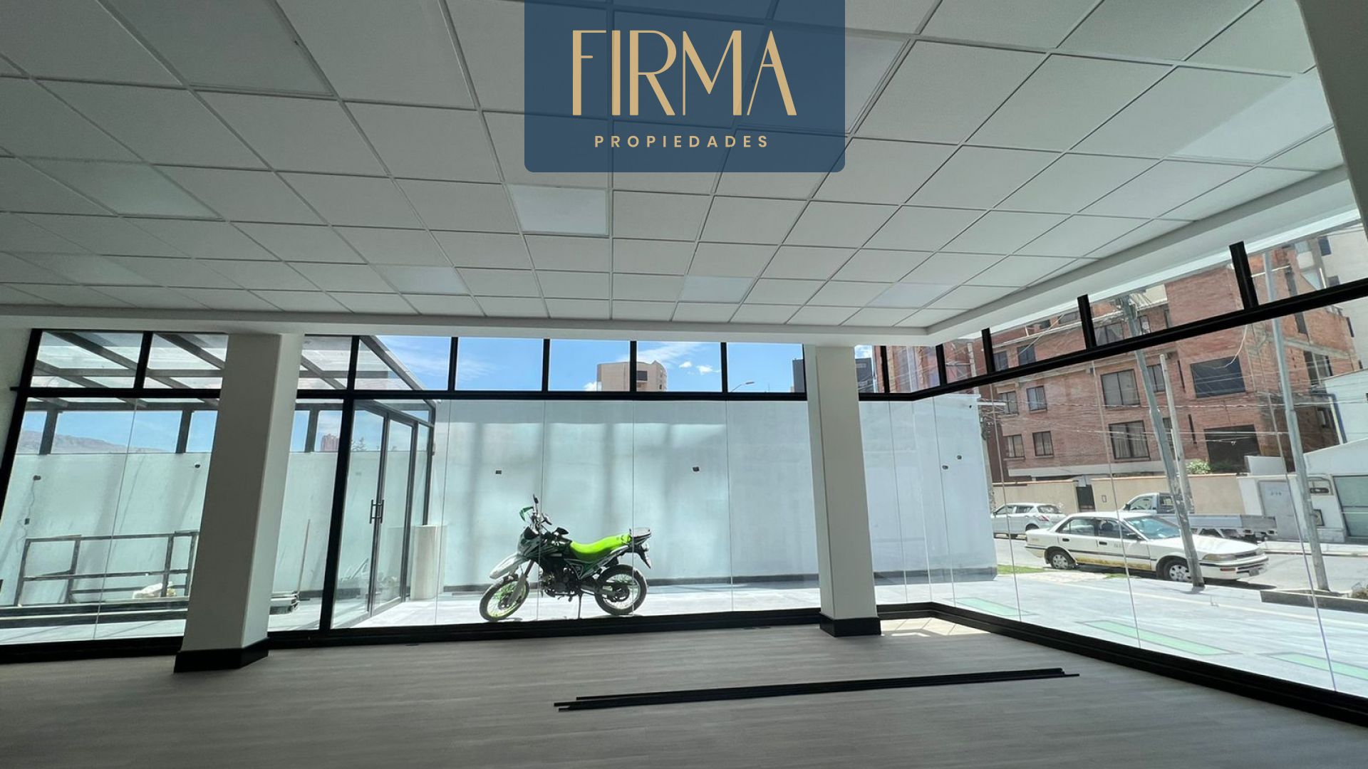 Local comercial ALQUILA  ESTE LOCAL A ESTRENAR EN SAN MIGUEL Foto 1