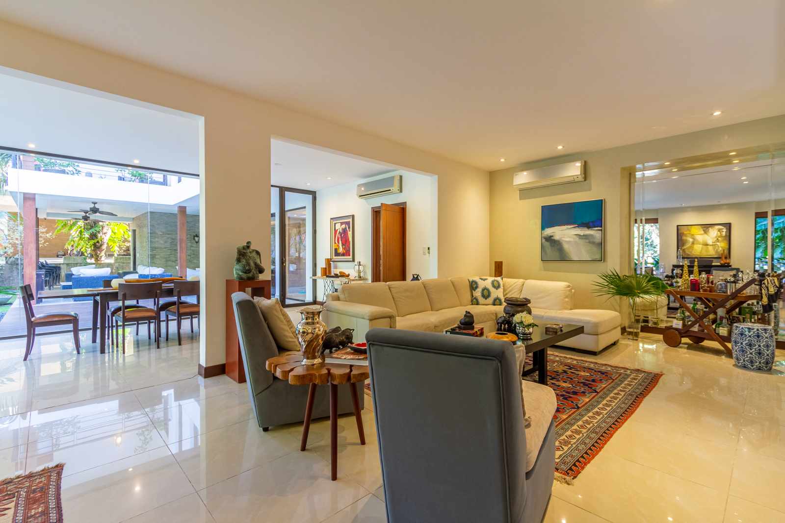 Casa en VentaCond. La Floresta Av Piraí y 5to anillo Foto 6
