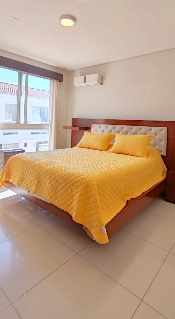 Casa en VentaZona Norte
Condominio LA RIVIERA del Remanzo
Km i½ Radial 26 3 dormitorios 3 baños 2 parqueos Foto 12