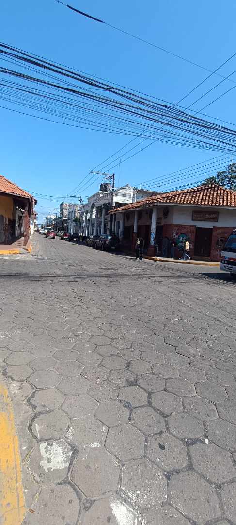 Casa en Centro en Santa Cruz de la Sierra 3 dormitorios 2 baños  Foto 4