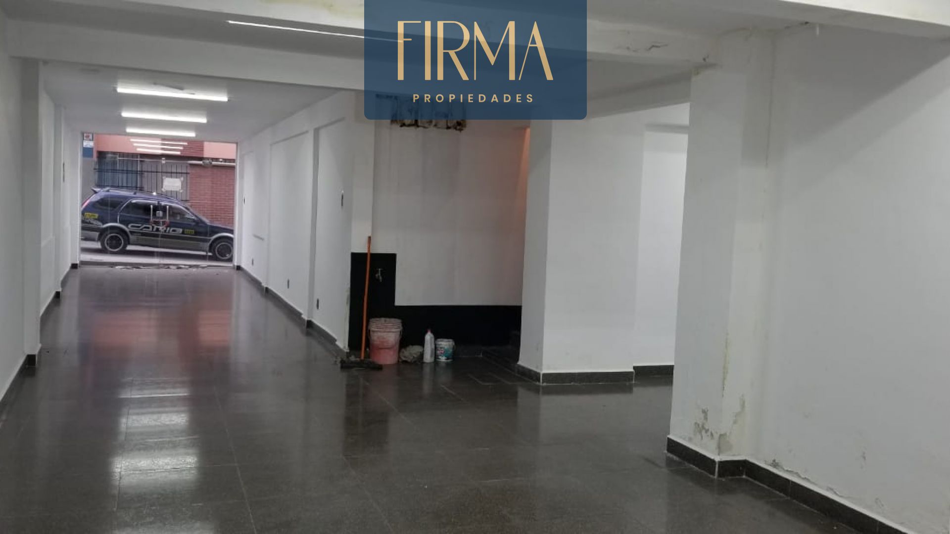 Local comercial en San Pedro en La Paz  2 baños  Foto 6