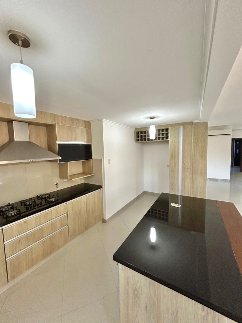 Departamento A solo 2 minutos del puente del Urubo Mario Foianini Foto 12