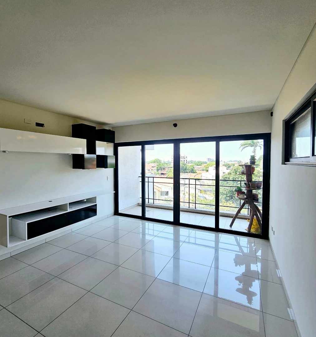 Departamento en AlquilerAV. 1er ANILLO, FRENTE AL PARQUE URBANO Foto 12