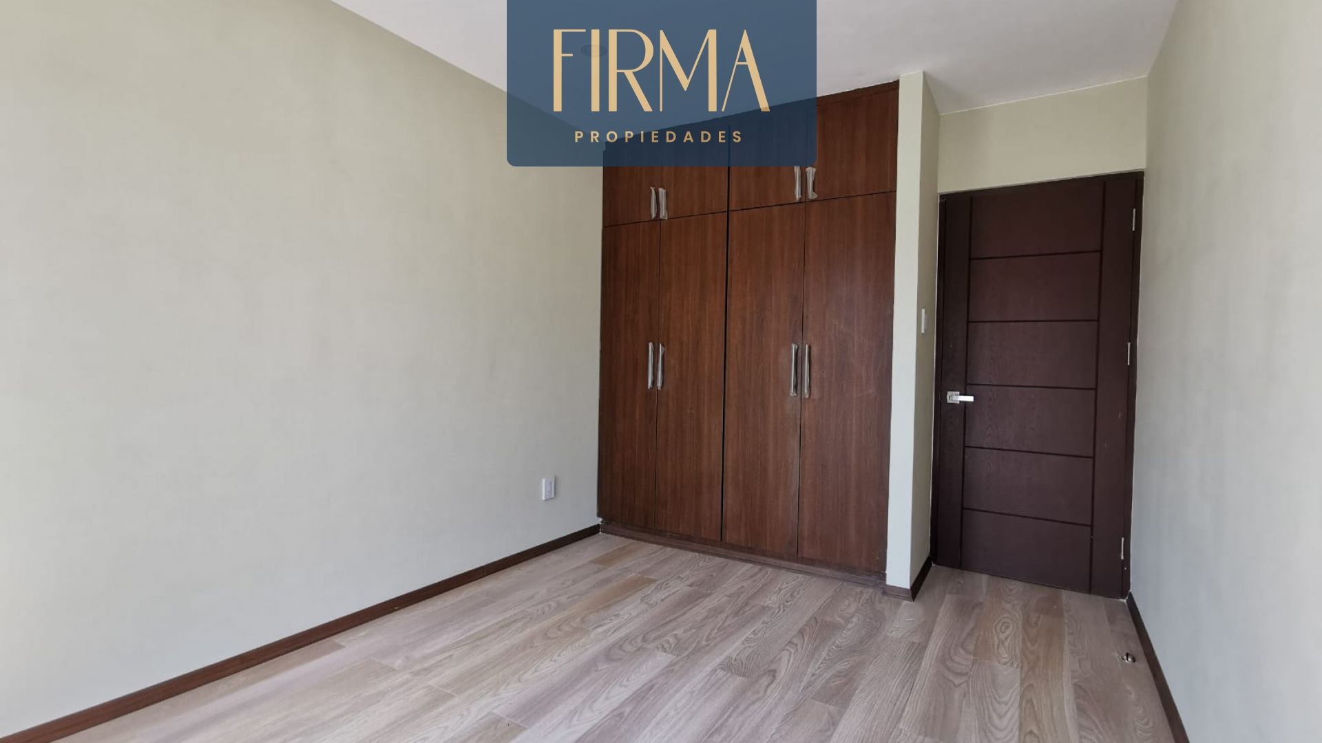 Departamento en Irpavi en La Paz 2 dormitorios 3 baños 1 parqueos Foto 14