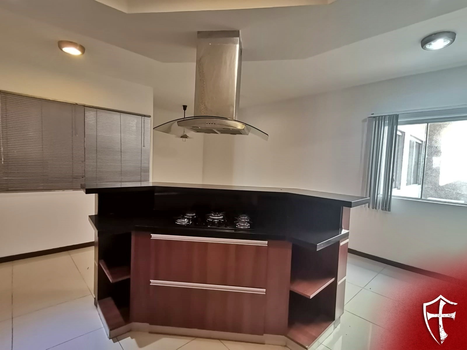 Departamento en AlquilerSegundo anillo entre Pirai y Roca Coronado Foto 8