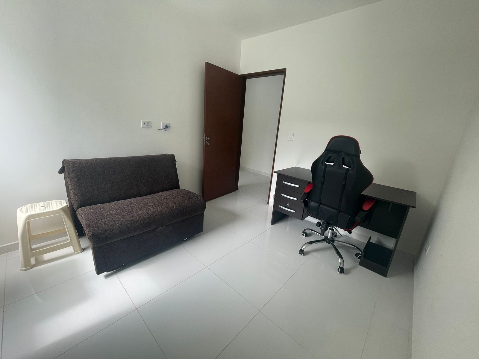 En Alquiler a $us 650 Foto 4