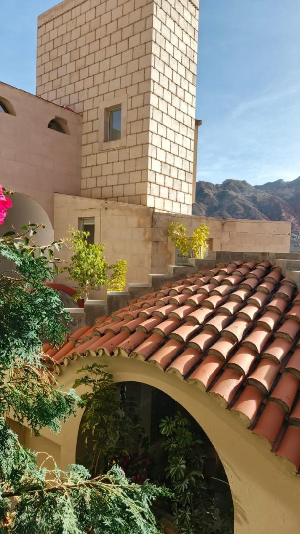 Casa OPORTUNIDAD EN LA PAZ
BONITA CASA EN VENTA EN LA FLORIDA CON ACENSOR Foto 2