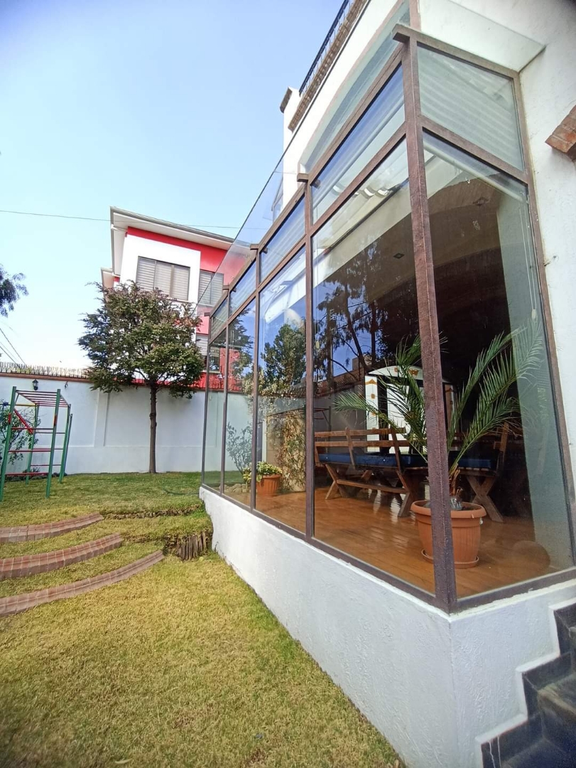 Casa en Irpavi en La Paz 4 dormitorios 5 baños 3 parqueos Foto 43