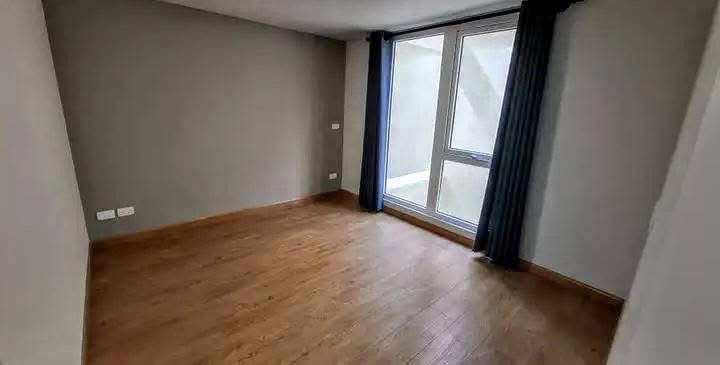 En Alquiler a Bs 3,200 Foto 5