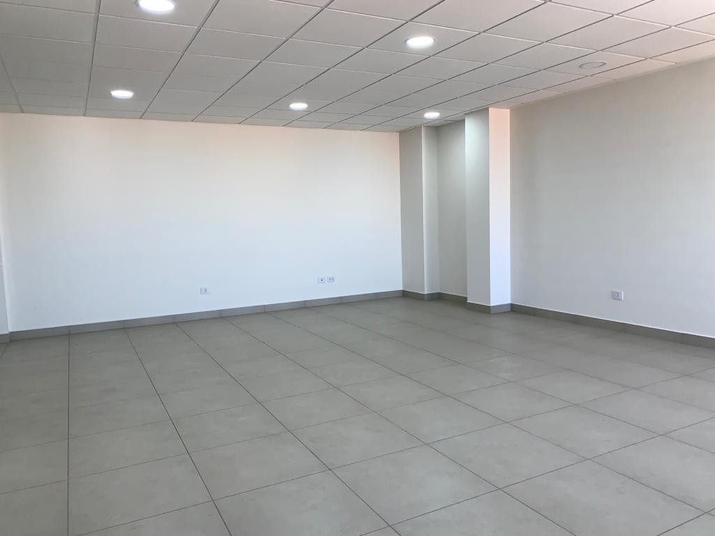 Oficina en AlquilerAV. HEROINAS Y AV. SAN MARTIN 1 dormitorios 1 baños  Foto 4