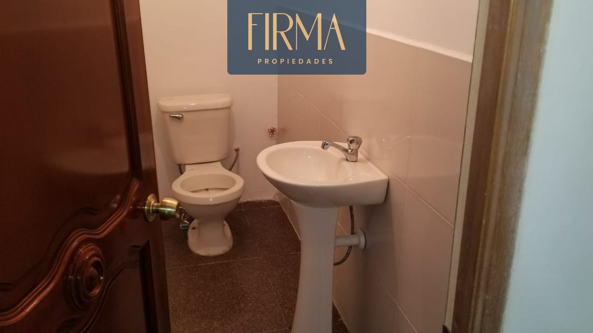 Local comercial en San Pedro en La Paz  2 baños  Foto 1