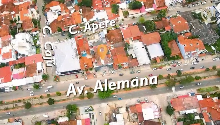 Local comercial en VentaSOBRE AVENIDA ALEMANA  ENTRE TERCER Y CUARTO ANILLO    Foto 3