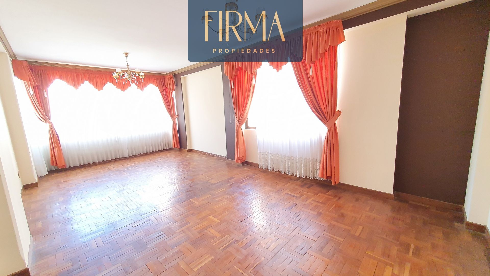 Departamento en VentaLOS PINOS FRENTE A IMPUESTOS NACIONALES 3 dormitorios 4 baños 1 parqueos Foto 1