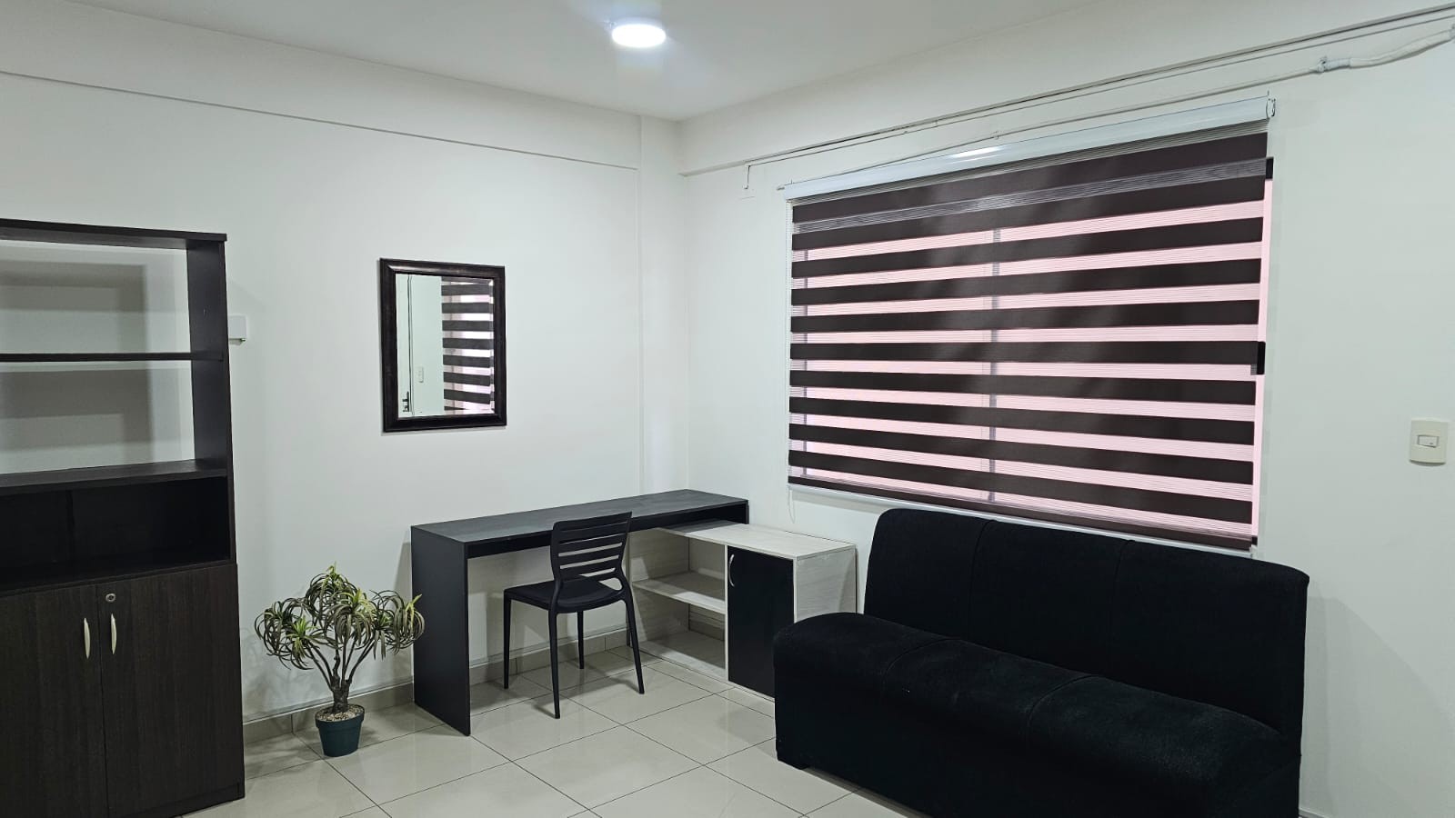 Departamento en AlquilerEn Equipetrol hermoso departamento de 2 dormitorios en condominio  2 dormitorios 1 baños 1 parqueos Foto 8