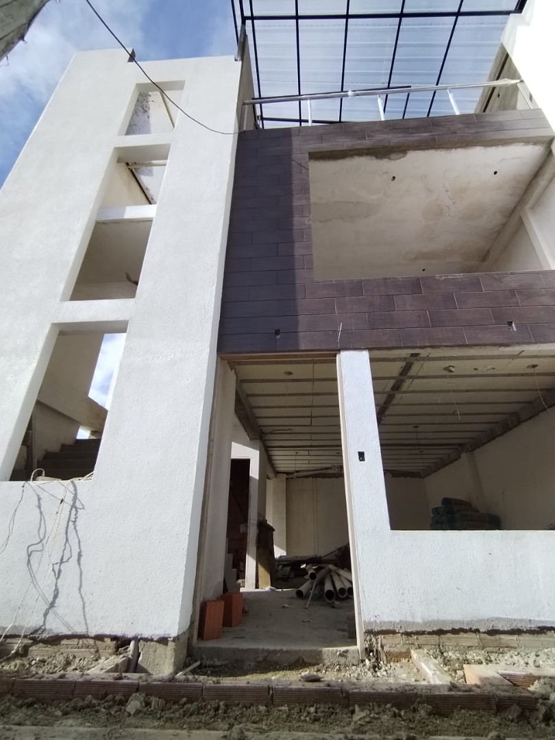Casa en Achumani en La Paz 3 dormitorios 3 baños 2 parqueos Foto 5