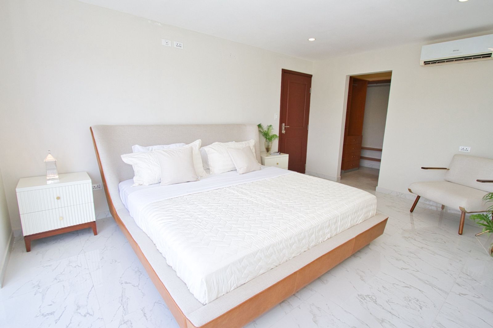 Casa en VentaURUBO Condominio Colinas La cañada 4 dormitorios 7 baños 4 parqueos Foto 16