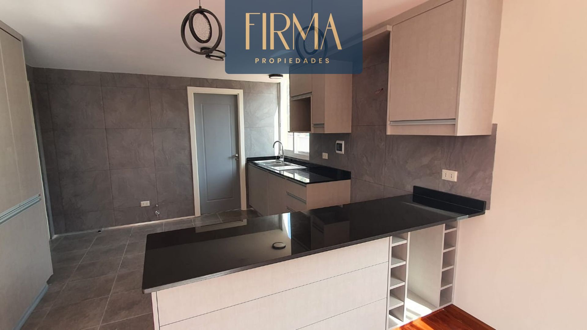 Departamento en Irpavi en La Paz 3 dormitorios 3 baños 2 parqueos Foto 5