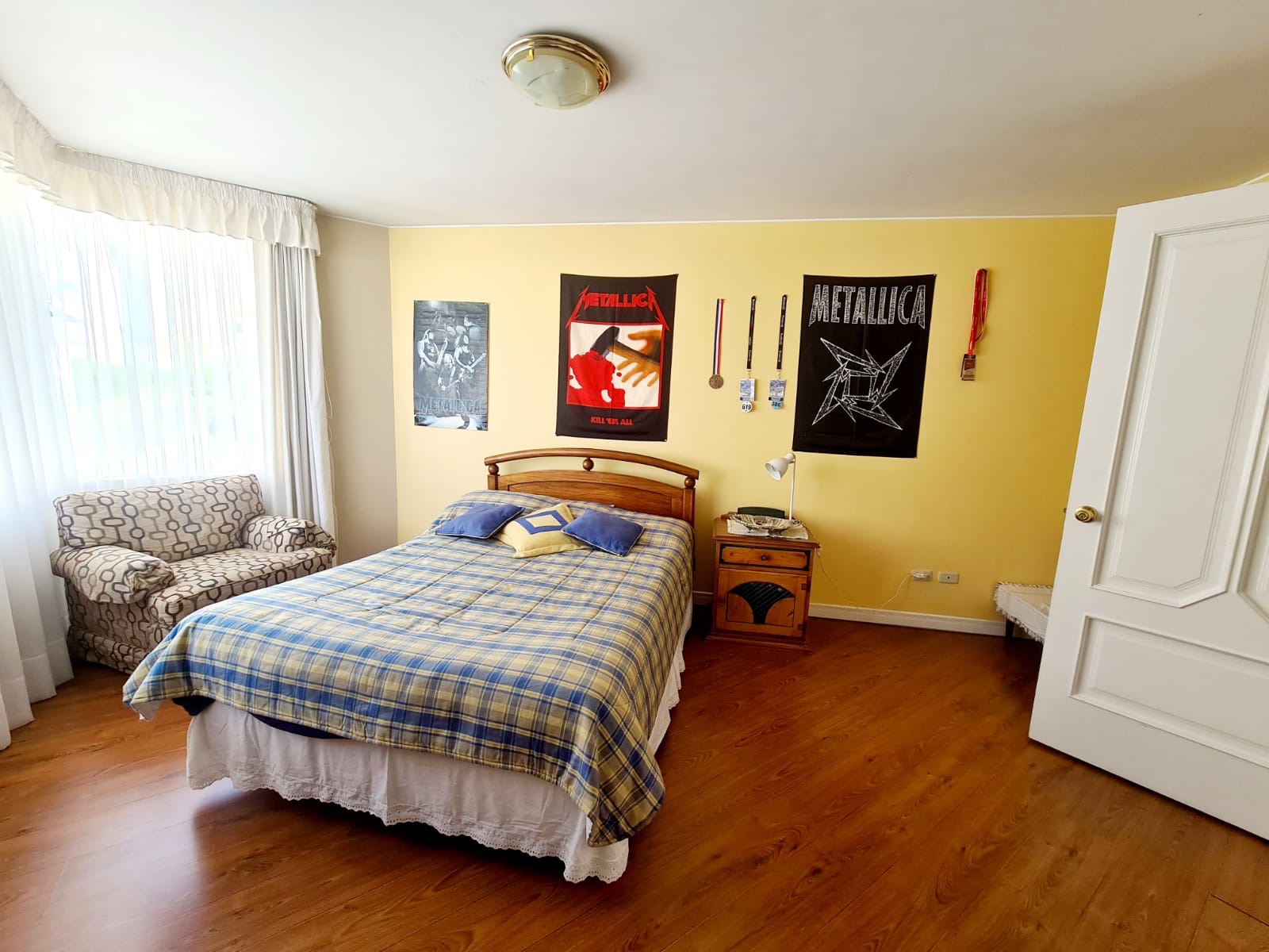 Casa Achumani calle 22 Foto 16