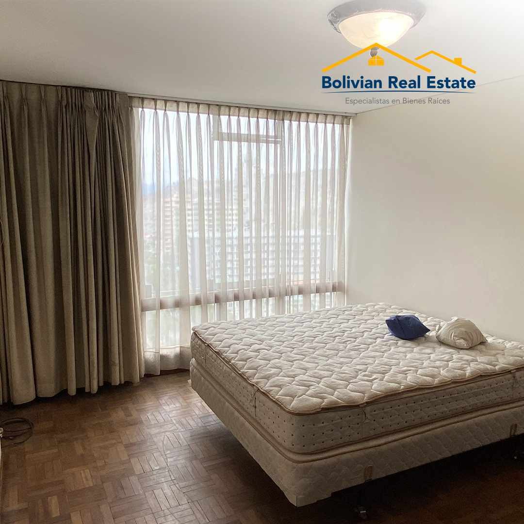 Departamento en VentaDEPARTAMENTO DE 2 DORMITORIOS EN VENTA SOBRE LA AV. ARCE 2 dormitorios 2 baños 1 parqueos Foto 3