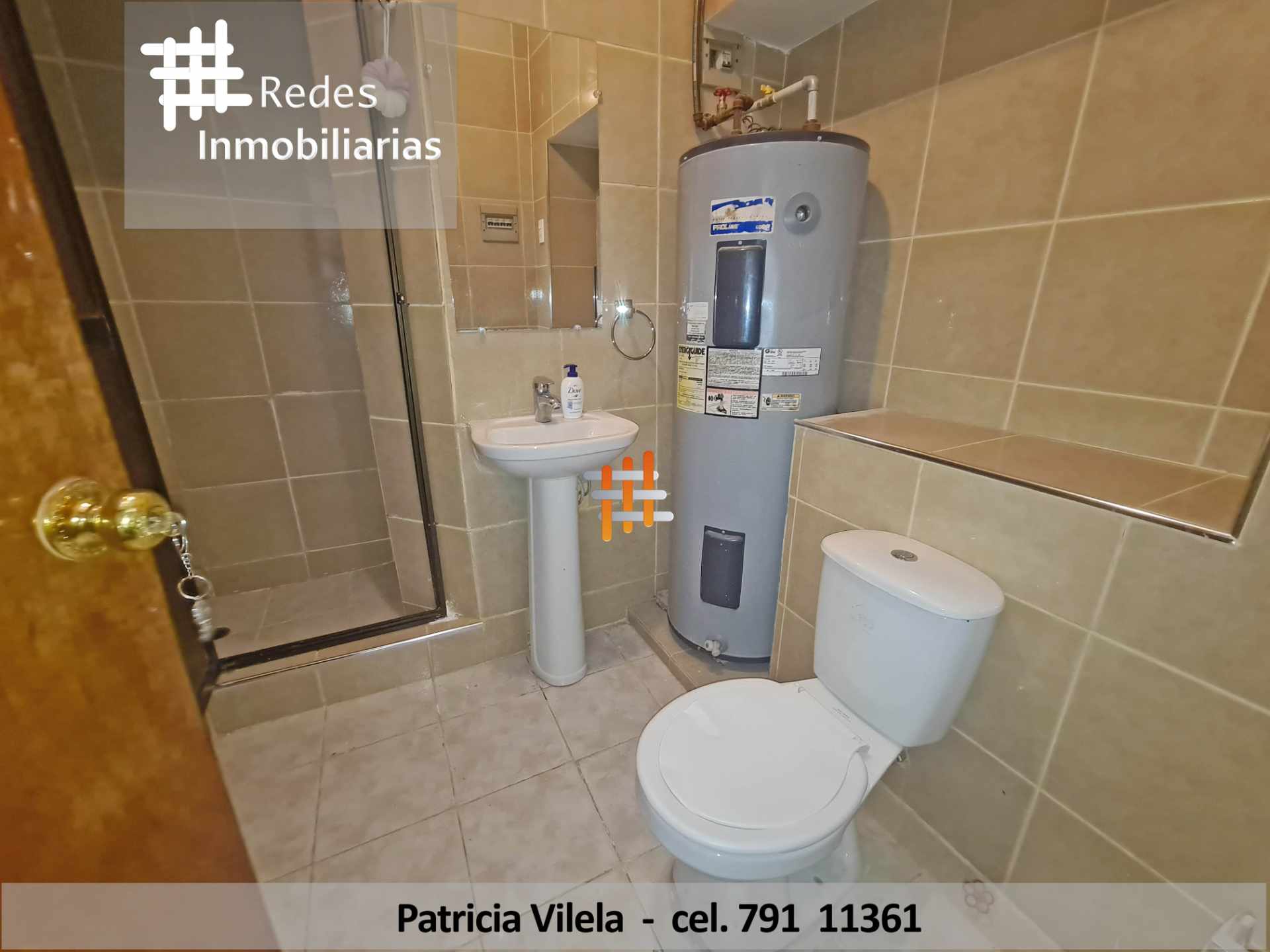 Casa en VentaDOS CASAS JUNTAS  EN VENTA SOPOCACHI 
INCREIBLE OPORTUNIDAD DE INVERSION 
PRECIOSAS 9 dormitorios 7 baños 5 parqueos Foto 16