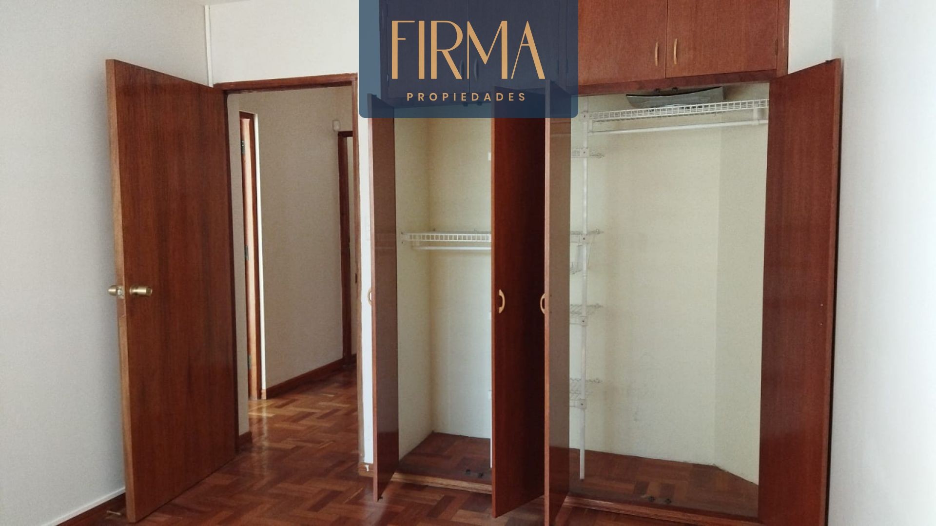 Departamento en San Miguel en La Paz 3 dormitorios 3 baños 1 parqueos Foto 6